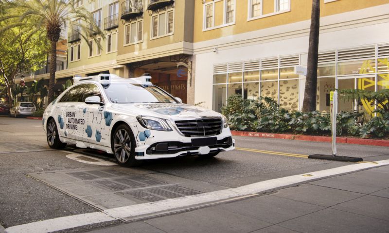 梅赛德斯·奔驰和博世启动自动共享乘车服务试点项目