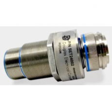 Douglas 密封隔板连接器24002系列